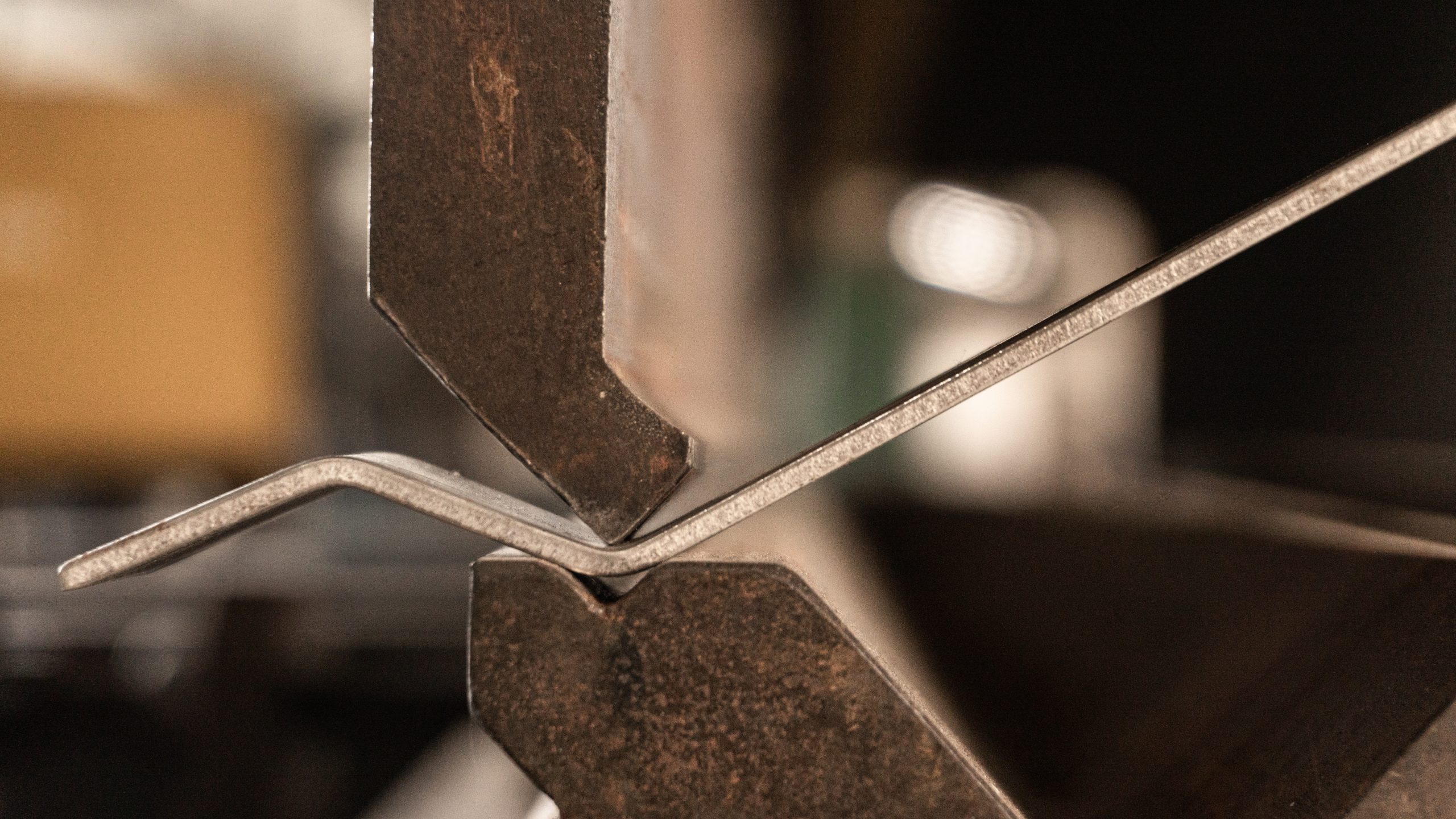 Bending stainless steel